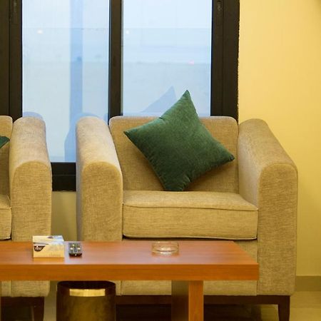 Rama Yanbu Hotel-Suite エクステリア 写真